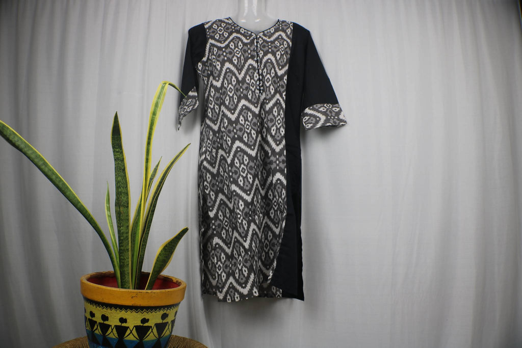 TLFABk-0005c/Ikkat Print-Black Long Kurtis