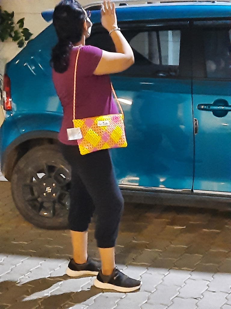 TLBAS-0057/Classic Sling Purse