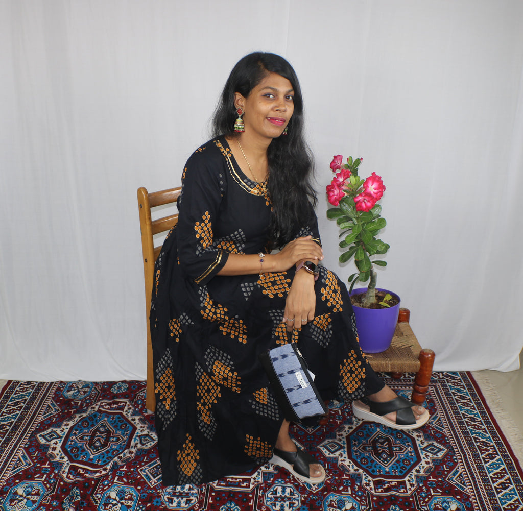 TLFAB-0016a/Lacey Anarkali/Long Wind
