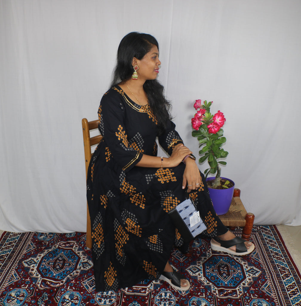 TLFAB-0016b/Lacey Anarkali/Long Wind