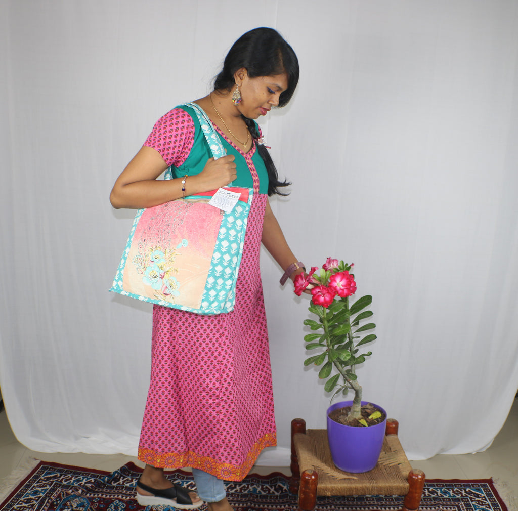 TLFABk-0007/Daisy Print/Green-pink/Long Kurtis