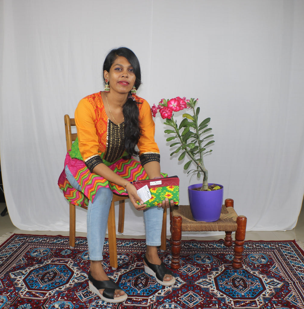 TLFABk-0009a/Block Print /V neck/Long Kurtis