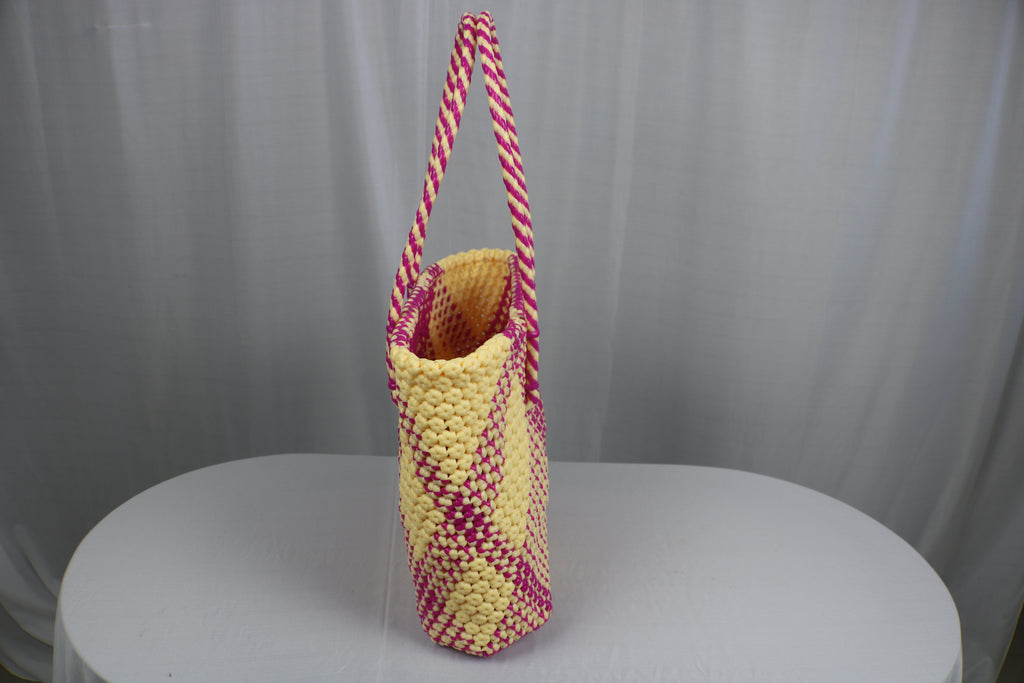 TLBAS-0033/Handbag with an Berry/Amla Knot