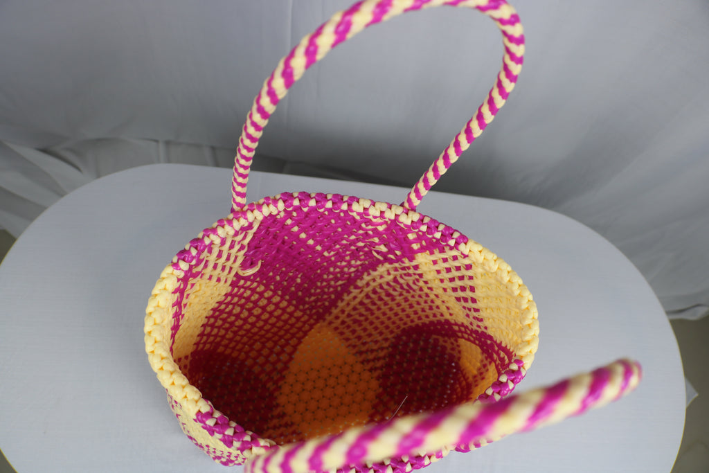 TLBAS-0033/Handbag with an Berry/Amla Knot