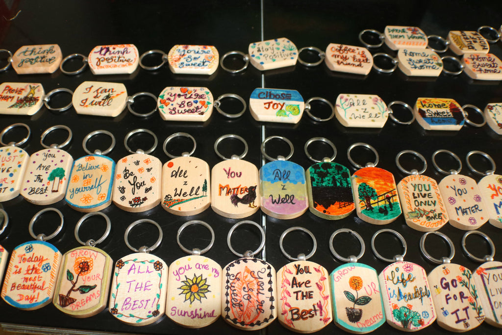 TLDIY-004c/Wooden and painted Key Chains