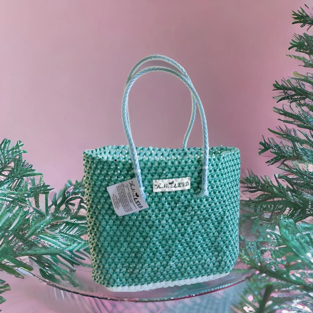 TLBAS-0033/Handbag with an Berry/Amla Knot