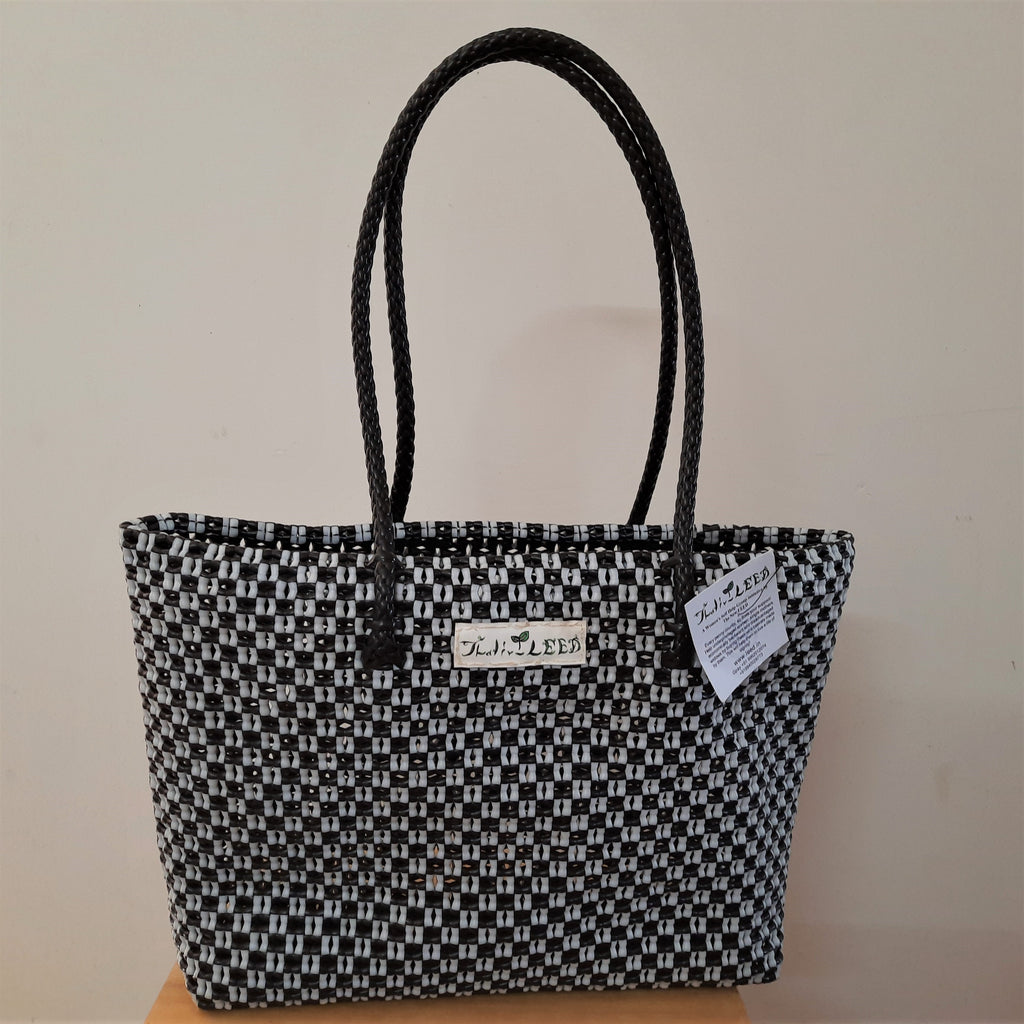TLBAS-0034/Siva-Eye Basket/Beetle Spotted/Lace style in Sivankann design - Thalir Leed®