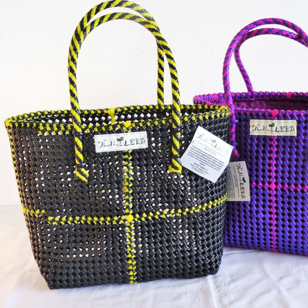 TLBAS-0032/Malligai Crossed-Colour Basket - Thalir Leed®