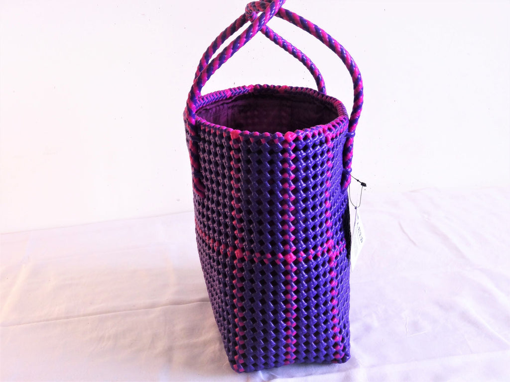 TLBAS-0032/Malligai Crossed-Colour Basket - Thalir Leed®