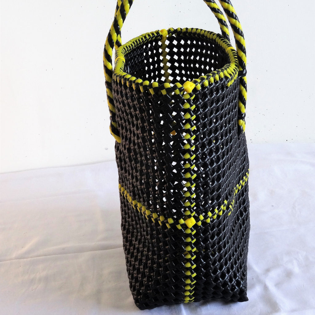 TLBAS-0032/Malligai Crossed-Colour Basket - Thalir Leed®