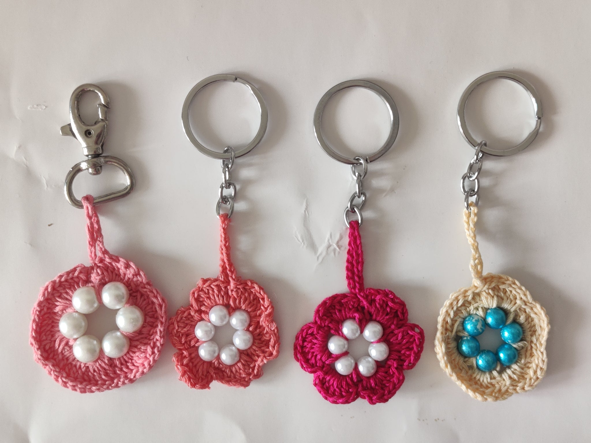 TLSHY-004/Flower beaded keychains