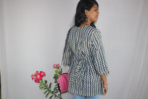 TLFAB-0012b/Gem Neck Kurti-M