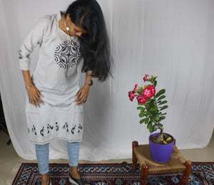 TLFABK-0001c/Cotton Worli Frame -Long kurti