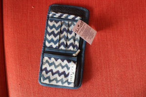 TLCB-009/Wallet/Pouches in cloth material & rexine